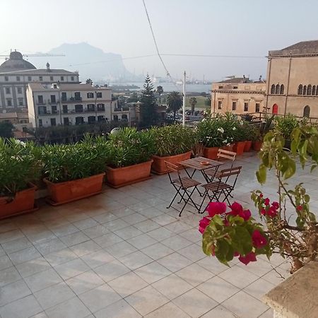 Stunning Kalsa Apartment Palermo Luaran gambar