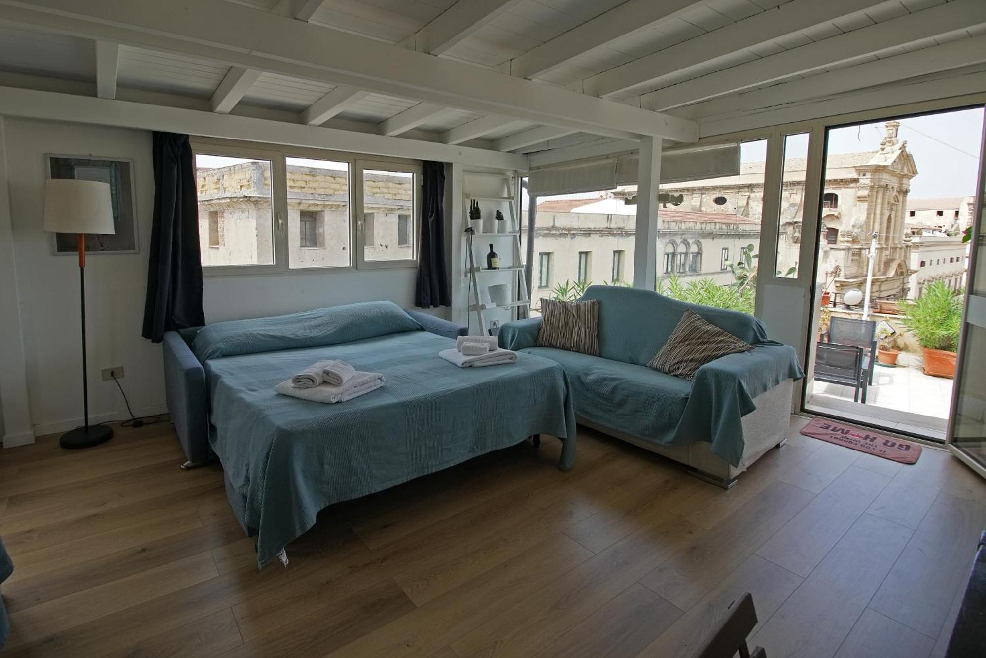 Stunning Kalsa Apartment Palermo Luaran gambar