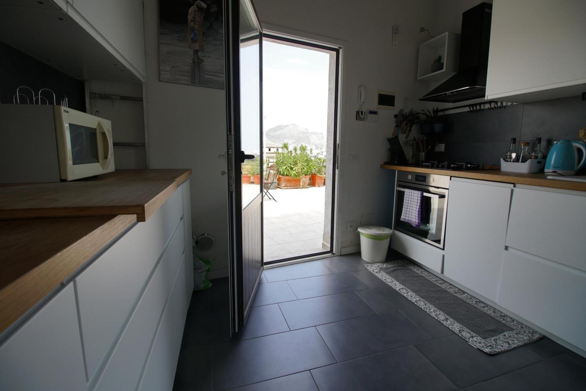 Stunning Kalsa Apartment Palermo Luaran gambar